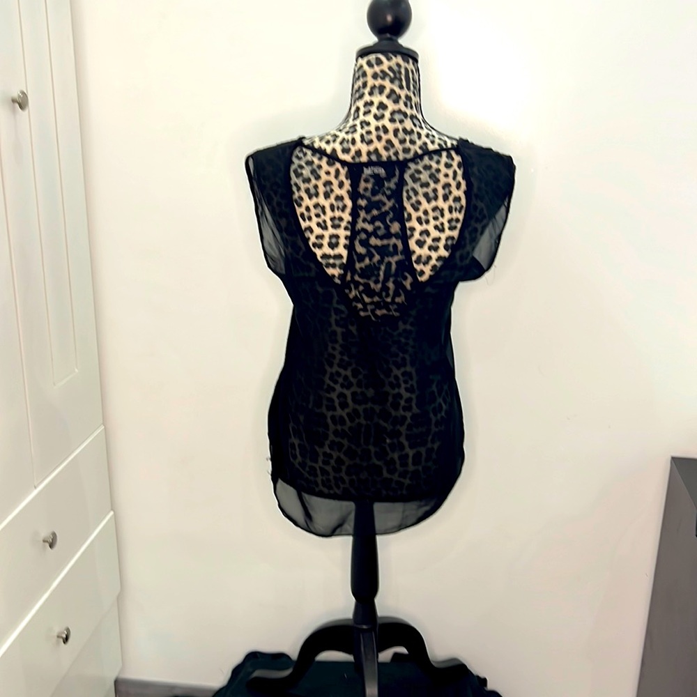 Tiger tee by Issi